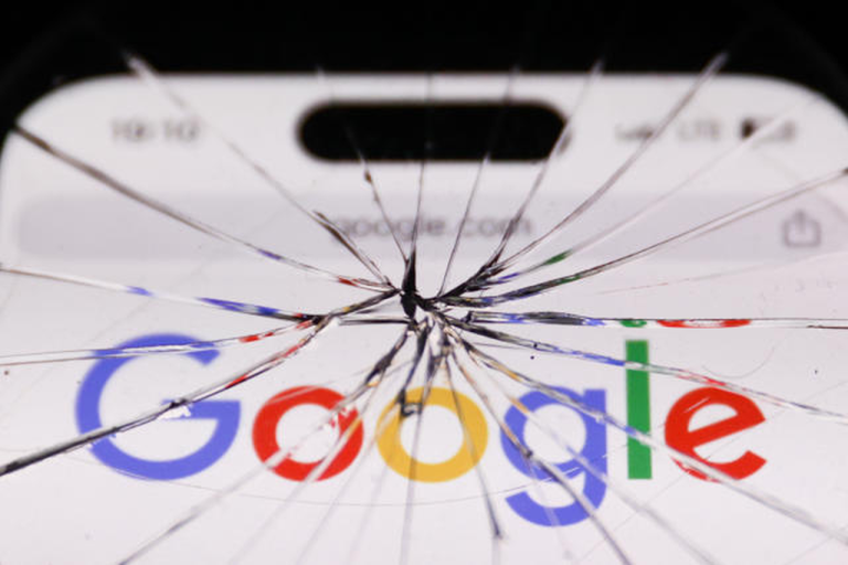 google Nudify