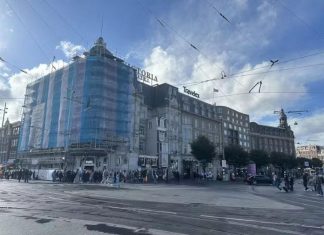 Apple AI cleanup φωτογραφίες