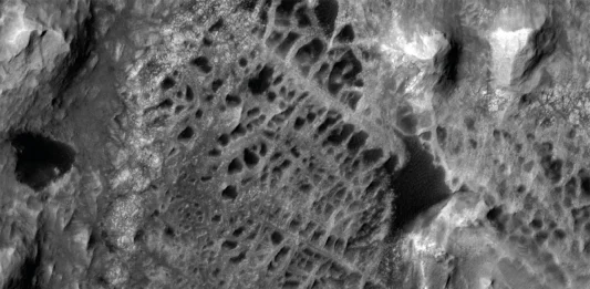 Οι γιγάντιοι «ιστοί αράχνης» στον Άρη είναι ο επόμενος μεγάλος στόχος του Curiosity! Ιστοί αράχνης Άρη