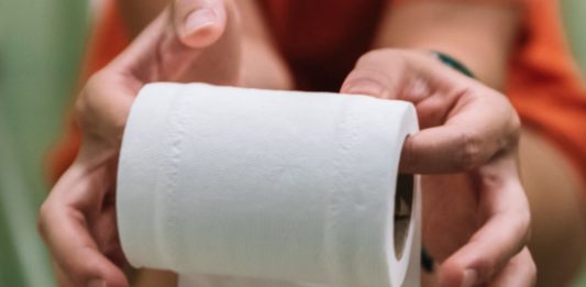 τουαλέτα θάνατο