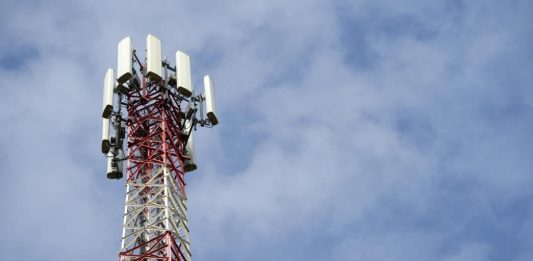 Starlink VS Cosmote 5G Wi-Fi