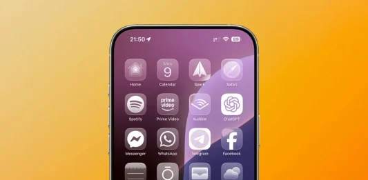 iOS 26 Liquid Glass