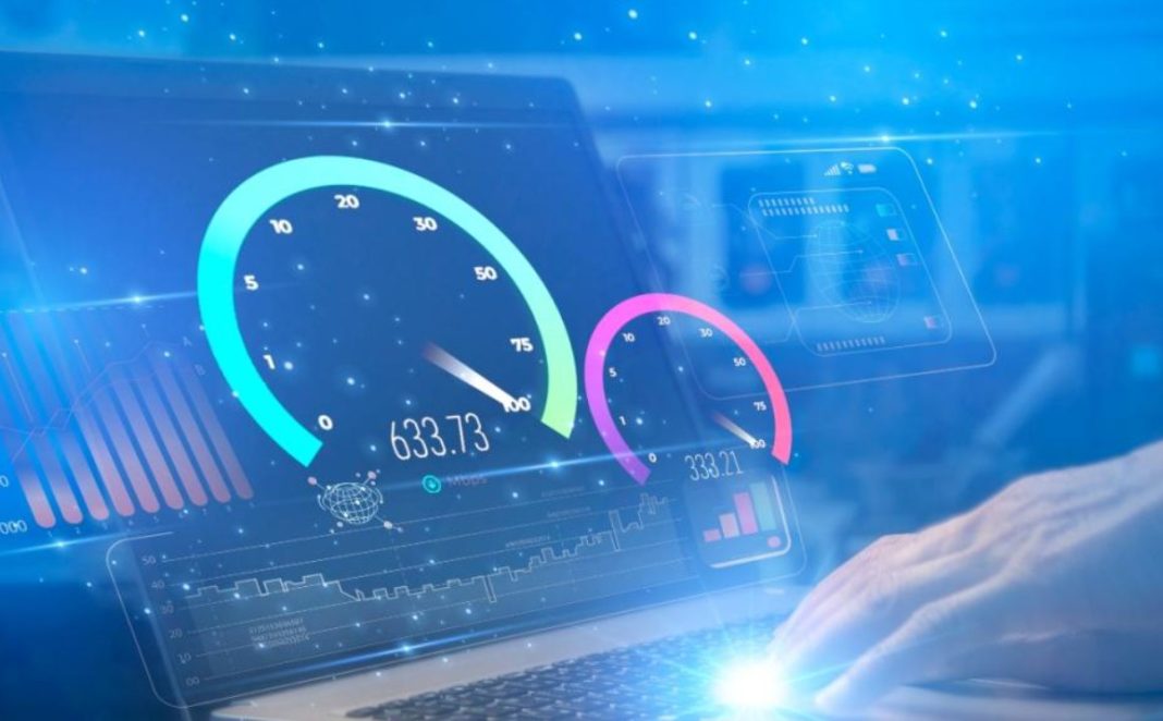 Απεριόριστη ομιλία 300 SMS και internet