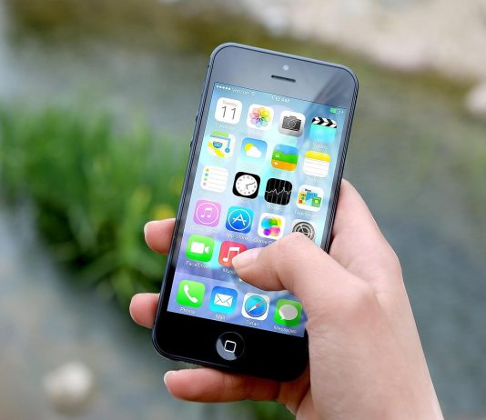 Οι μεγάλες μπαταρίες απειλούν την κυριαρχία Apple και Samsung