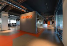 skroutz one stop service