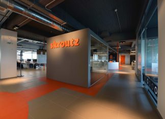 skroutz one stop service