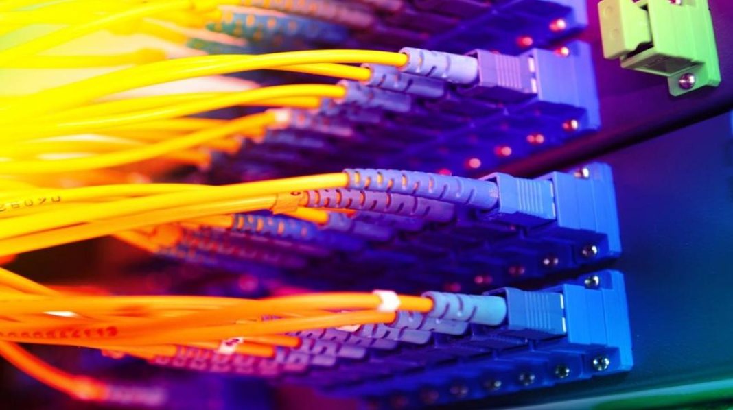 οπτικές ίνες