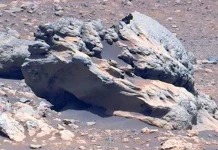 Η NASA βρήκε έναν βράχο στον Άρη που δε είναι από εκεί!