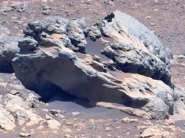 Η NASA βρήκε έναν βράχο στον Άρη που δε είναι από εκεί!