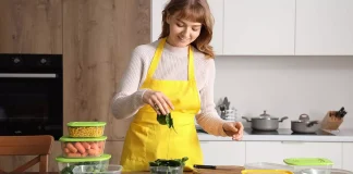 Πως να μειώσετε τα μικροπλαστικά – Τα αντικείμενα που πρέπει να ξεφορτωθείτε μικροπλαστικά