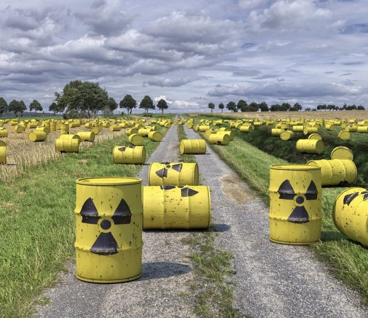 Πού καταλήγουν τα πυρηνικά απόβλητα και γιατί δεν “εξαφανίζονται”