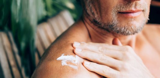 Τέλος στις ενέσεις! Επαναστατική θεραπεία για τον διαβήτη χορηγεί ινσουλίνη μέσω αλοιφής!