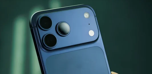 iPhone 20 Pro: Η Apple ετοιμάζει το πρώτο τηλέφωνο «χωρίς bezel»