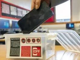 τηλέφωνα σχολεία