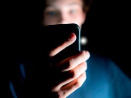 Ο Μεγάλος Αδερφός στη Βρετανία: Apple και Google θα σαρώνουν συσκευές για γυμνό Μεγάλος αδερφός Βρετανία