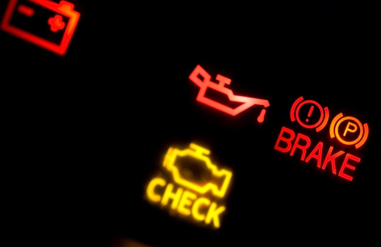 check engine smartphone