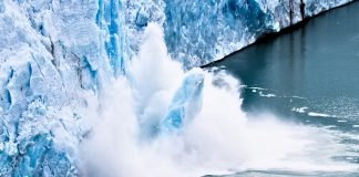 Εκατοντάδες σεισμοί ανιχνεύθηκαν στον παγετώνα Doomsday – Τι σημαίνουν;