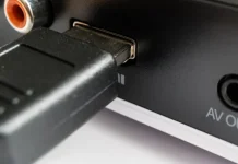 Ασύρματο vs Ενσύρματο HDMI: Τι να επιλέξετε για την εικόνα και τον ήχο σας