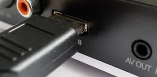Ασύρματο vs Ενσύρματο HDMI: Τι να επιλέξετε για την εικόνα και τον ήχο σας