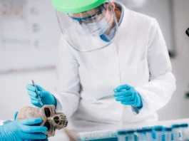 Επιστήμονες επαναφέρουν χαμένο ανθρώπινο γονίδιο με τη βοήθεια της CRISPR