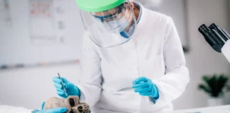 Επιστήμονες επαναφέρουν χαμένο ανθρώπινο γονίδιο με τη βοήθεια της CRISPR