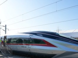 Τραίνο σπάει κάθε ρεκόρ με επιτάχυνση 0-700 σε μόλις 2 δευτερόλεπτα