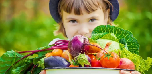 Η vegan διατροφή δημιουργεί προβλήματα στην ανάπτυξη των παιδιών – Τα υπέρ και τα κατά