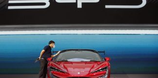 Η Tesla υποκλίνεται στην Κίνα! Δεν είναι πλέον ο κορυφαίος κατασκευαστής ηλεκτρικών οχημάτων BYD