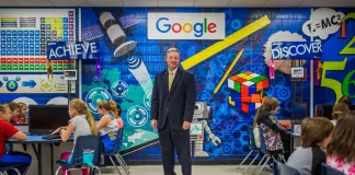 H Google εκπαιδεύει παιδιά για να γίνουν πιστοί πελάτες της, σύμφωνα με εσωτερικά έγγραφα της