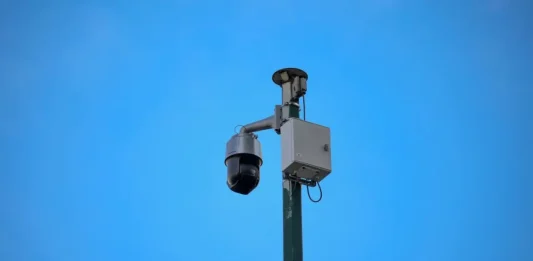 Οι νέες κάμερες AI έχουν καταγράψει πάνω από 10.000 παραβάσεις κόκκινου σηματοδότη κάμερες AI