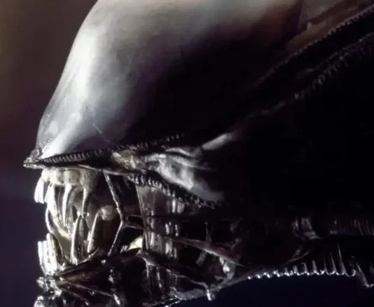 Alien: Πώς ο Ridley Scott έκανε ένα σκηνικό να φαίνεται τεράστιο χωρίς CGI