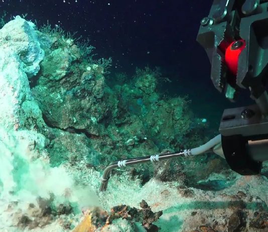 Κάτι βρυχάται κάτω από την Μήλο Μήλος