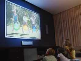 Γιατί η τηλεόρασή σας «τρώει» τις άκρες της εικόνας