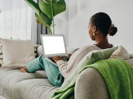 Γιατί δεν πρέπει να χρησιμοποιείς τον φορητό υπολογιστή πάνω στα πόδια σου