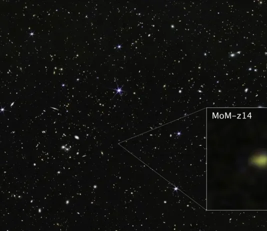 Καταφέραμε να δούμε έναν από τους πρώτους γαλαξίες του Σύμπαντος! 280 εκατομμύρια χρόνια από τη Μεγάλη Έκρηξη MoM-z14