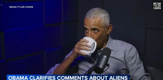 Barack Obama: Οι εξωγήινοι είναι αληθινοί, αλλά… εξωγήινοι
