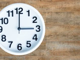 Αλλαγή ώρας 2026: Πότε γυρνάμε τα ρολόγια μια ώρα μπροστά και γιατί αλλαγή ώρας