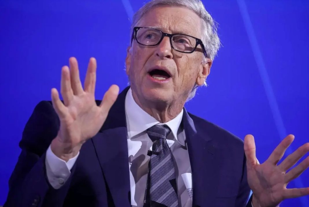 Ο Bill Gates μιλάει για την τεχνητή νοημοσύνη και τα επαγγέλματα του μέλλοντος