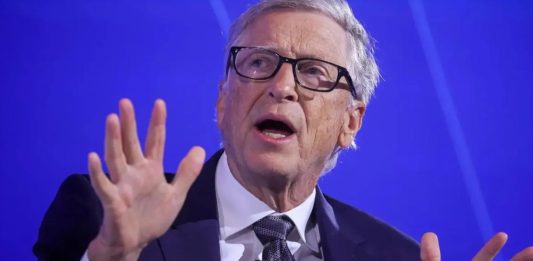 Ο Bill Gates μιλάει για την τεχνητή νοημοσύνη και τα επαγγέλματα του μέλλοντος