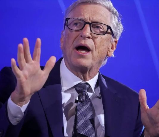 Ο Bill Gates μιλάει για την τεχνητή νοημοσύνη και τα επαγγέλματα του μέλλοντος