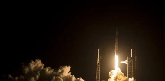 Μπλόκο της Amazon στο σχέδιο της SpaceX για την δημιουργία τροχιακών data center