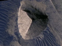 Μυστηριώδης δομή στον Άρη μοιάζει απίστευτα με αρχαία αιγυπτιακή πυραμίδα