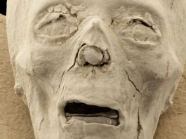 Αξονική τομογραφία αποκαλύπτει και λύνει το μυστήριο των Αυγιπτίων