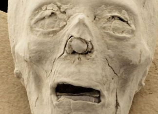 Αξονική τομογραφία αποκαλύπτει και λύνει το μυστήριο των Αυγιπτίων