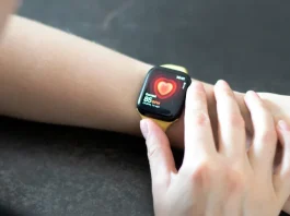 Τι σημαίνει όταν ο αισθητήρας του Apple Watch γίνεται κόκκινος