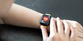 Τι σημαίνει όταν ο αισθητήρας του Apple Watch γίνεται κόκκινος