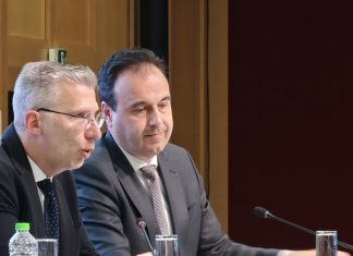 Τέλος η πρόσβαση στα social media από ανήλικους στην Ελλάδα