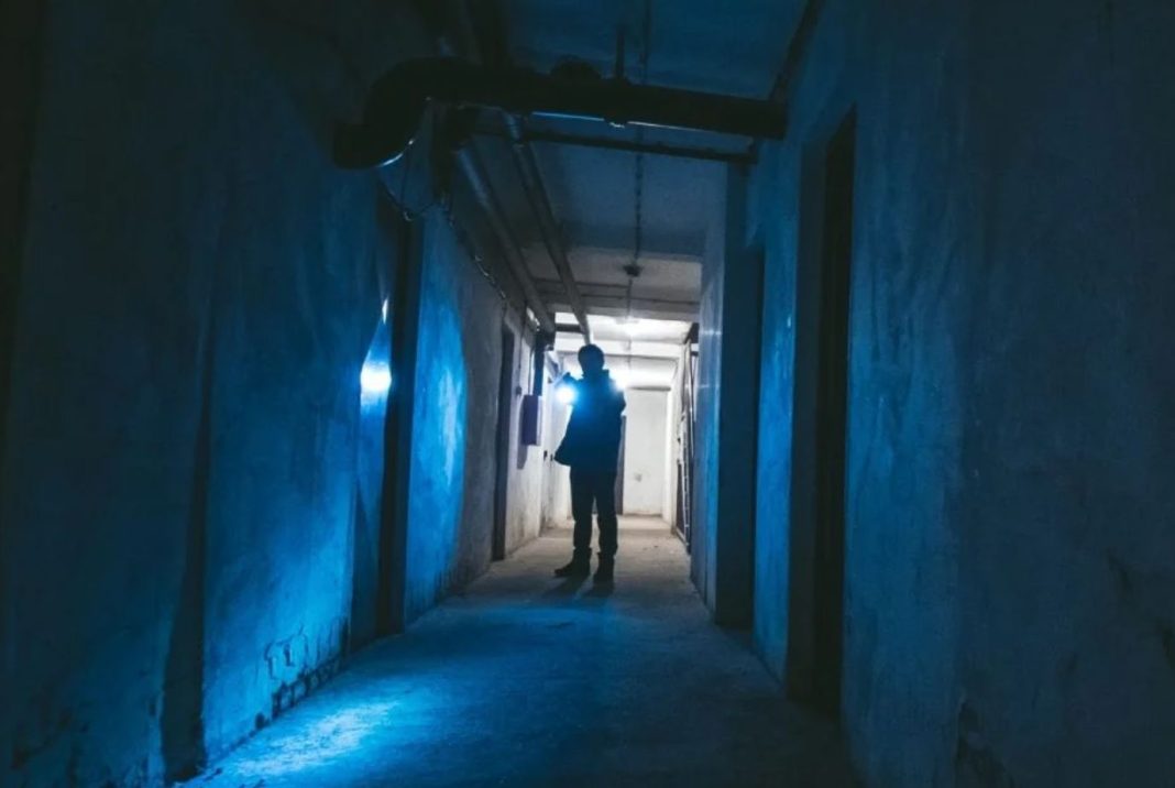 Το φαινόμενο που εξηγεί γιατί ορισμένα σπίτια μοιάζουν στοιχειωμένα