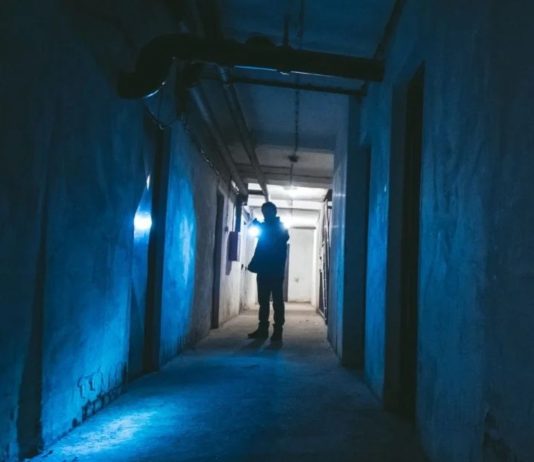 Το φαινόμενο που εξηγεί γιατί ορισμένα σπίτια μοιάζουν στοιχειωμένα