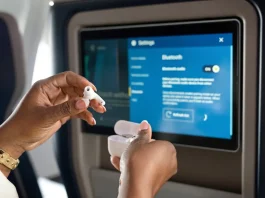Χρήστης με ενεργό Bluetooth σε πτήση έκανε το αεροπλάνο να γυρίσει πίσω